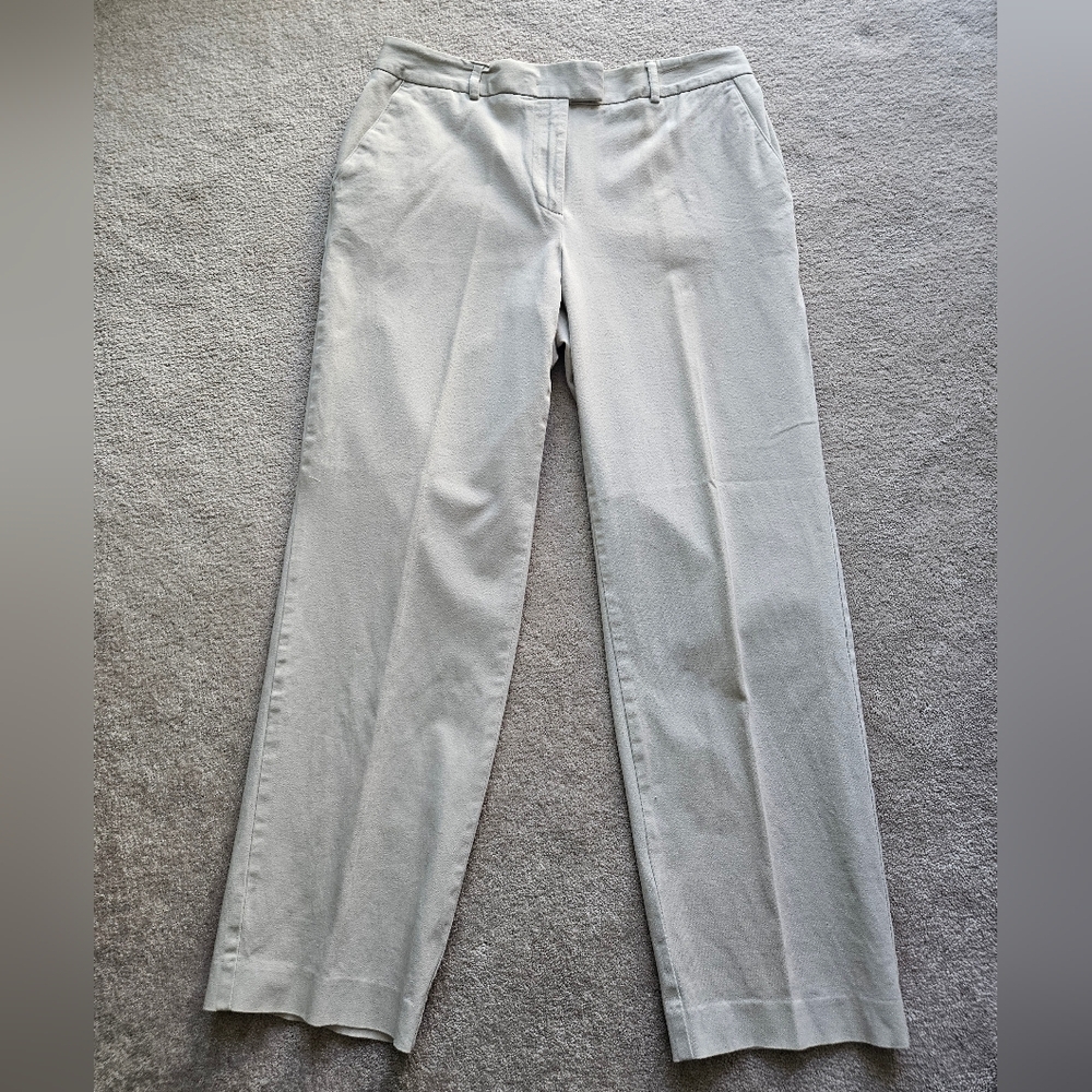 L.L. Bean Women's Classic Fit Straight Pants Size 10 Tan